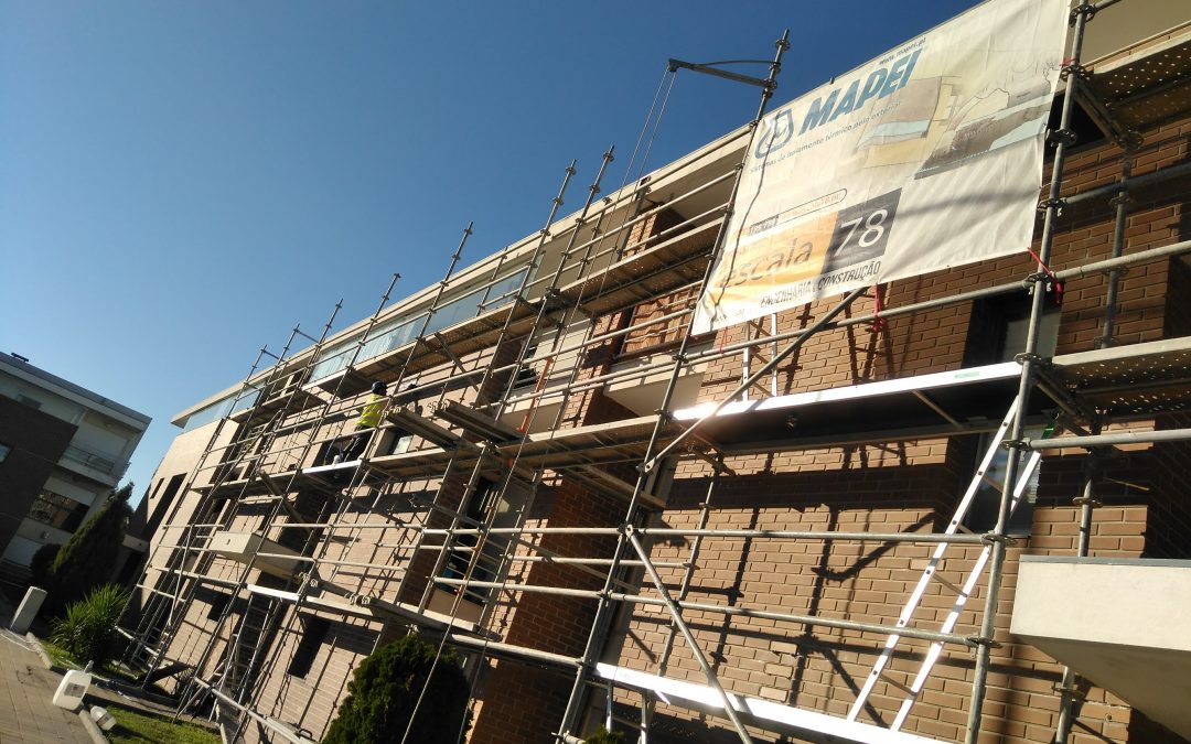 Gondomar | Reabilitação de fachadas em cerâmico e ETICS